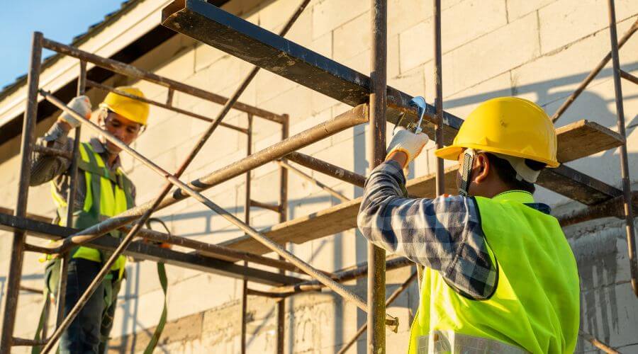 Expert Emergency Roof Repairs services in Jamestown, IN